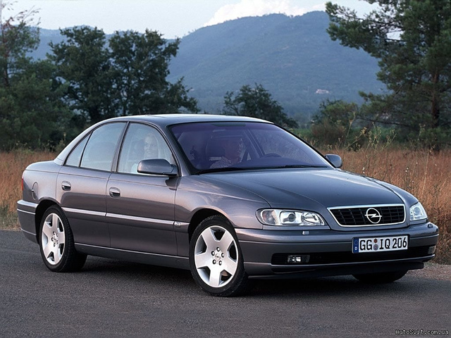 Лобовое, боковое, заднее автостекло Opel Omega B 1994-2003
